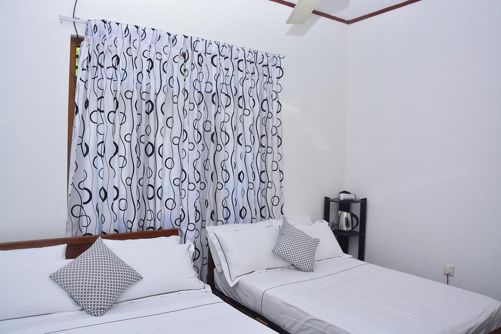 Livinginn Polonnaruwa Luaran gambar