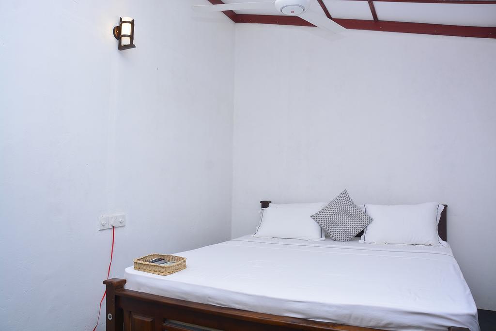 Livinginn Polonnaruwa Luaran gambar
